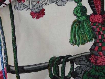 HERMES - Paris
Hand-rolled silk square, 