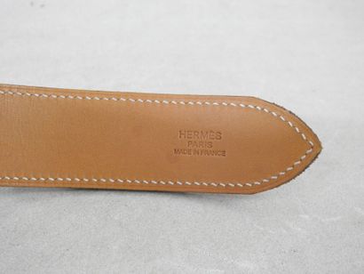 HERMES - Paris
Belt in red grained leather,...
