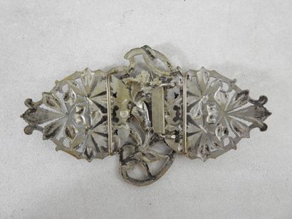 FASHION
Two-part brass belt buckle with two-tone...
