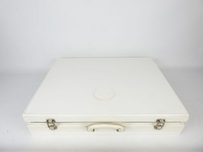 INGRID MILLET. Coffret de présentation de...