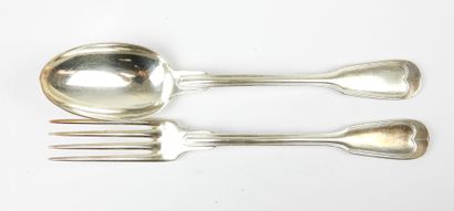 A silver-plated set of cutlery, including...