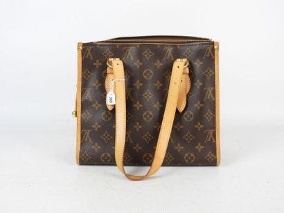 LOUIS VUITTON - Paris. Popincourt handbag...