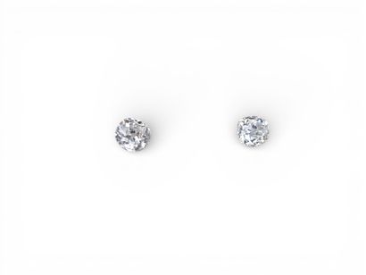 Paire de diamants de taille ancienne calibrant...