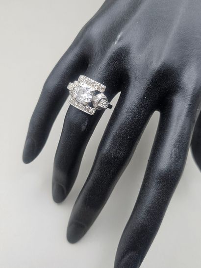 BAGUE géométrique en or gris 750 millièmes...