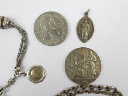 LOT in silver including chatelaine, curb...