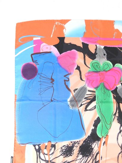 CHRISTIAN LACROIX - Paris. Foulard en soie....
