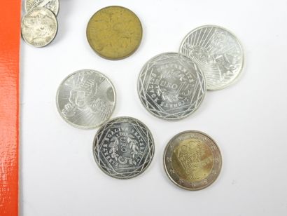 FRANCE. Euro. 2 x 15 euros, 2 x 5 euros,...