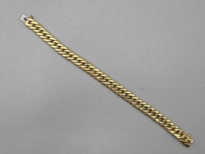 CAPLAIN PARIS.
BRACELET en or jaune 750 millièmes...