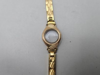 BRACELET DE MONTRE de dame, le boitier en...