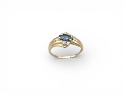 Bague godronnée en or jaune 750 millièmes...