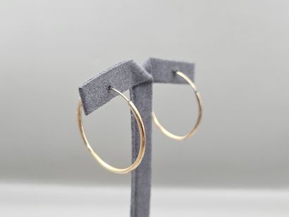 Paire de CRÉOLES en or jaune 375 millièmes.
Diamètre...