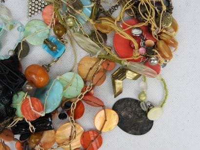 COSTUME JEWELRY. Lot including necklaces...