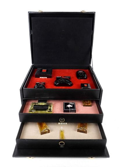 LEONARD. Coffret de présentation des collections...