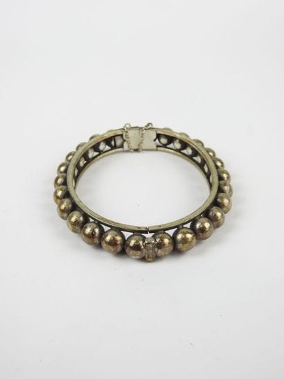 BRACELET jonc perlé en argent 925/1000°....