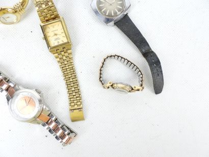 LOT DE MONTRES BRACELET dont Patrick Arnaud,...