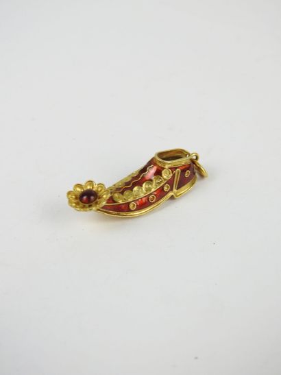 PENDENTIF chaussure en or jaune 750/1000°...
