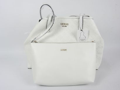 GUESS. Sac à main Convertible Pouch blanc,...