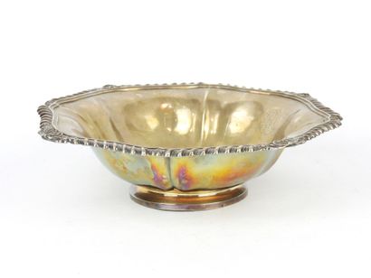 925/1000° silver CUP on heel, scalloped form,...