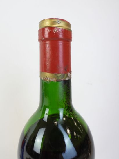 1 bouteille CHATEAU CALON SEGUR, St-Estèphe...