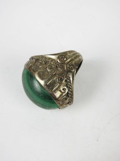 BIJOUX FANTAISIE. Lot de six bagues en argent...