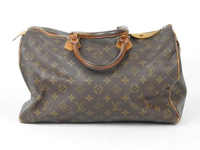 LOUIS VUITTON - Paris. Speedy handbag in...