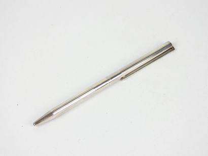 S.T. DUPONT - Paris. Silver-plated ballpoint...