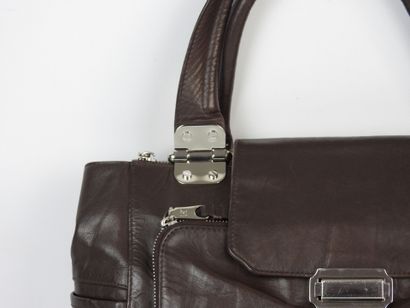 LE TANNEUR. Brown leather handbag. 24 x 34...