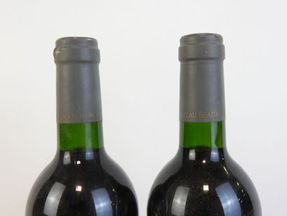 2 bouteilles CHATEAU BEAUMONT, Haut-Médoc...