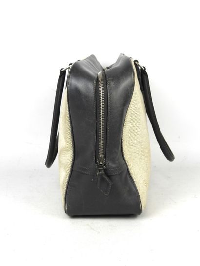 HERMES - Paris. Handbag in feather canvas...