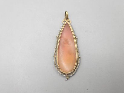 PENDENTIF goutte en or jaune 750 millièmes...