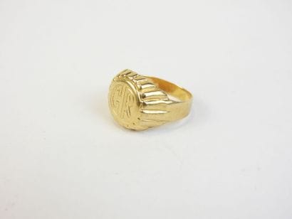 Lady's CHEVALIERE in yellow gold 750/1000°....