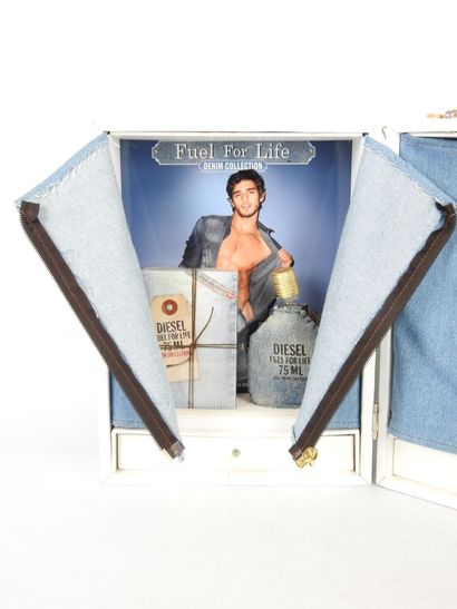 DIESEL. Valise de présentation « Fuel For...