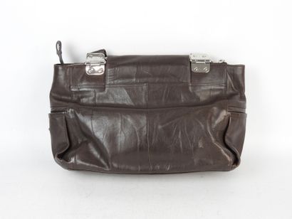 LE TANNEUR. Brown leather handbag. 24 x 34...