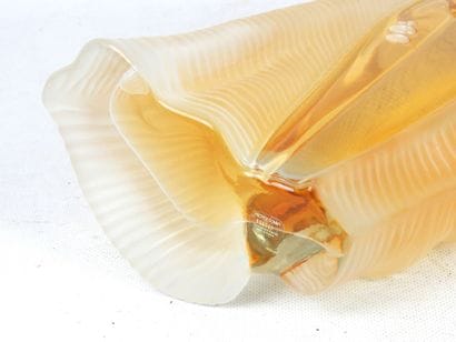GIVENCHY. Flacon de parfum 