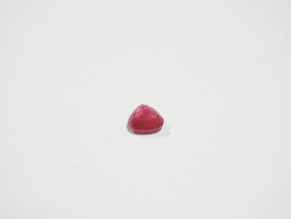 RUBIS sur feuille. 5,29 ct (traité).