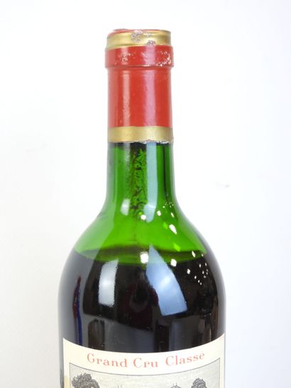 1 bouteille CHATEAU CALON SEGUR, St-Estèphe...