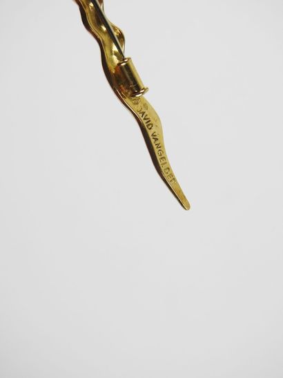BROCHE en or jaune 750/1000° et perle. Signée...