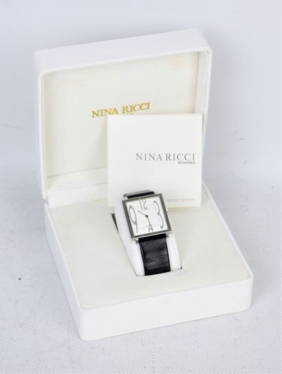 NINA RICCI - Paris. Montre de dame boitier...