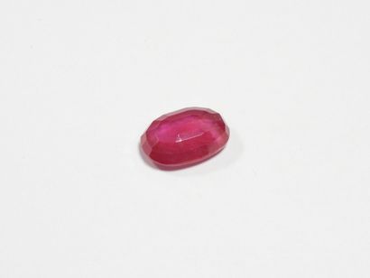RUBIS sur feuille. 9,47 ct (traité).