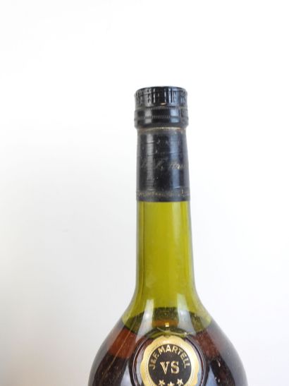 1 bouteille Cognac Martell VS. (niveau bas)....