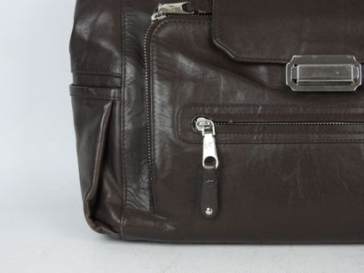 LE TANNEUR. Brown leather handbag. 24 x 34...
