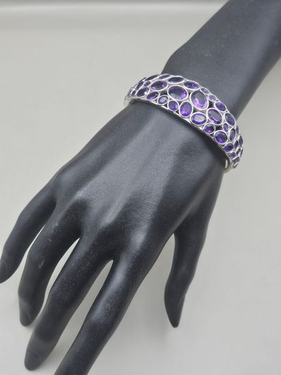 Bracelet jonc en argent 925 millièmes orné...
