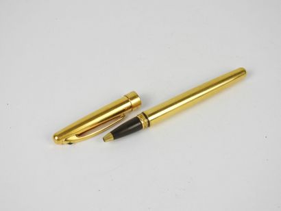 YVES SAINT LAURENT - Paris. Stylo bille en...