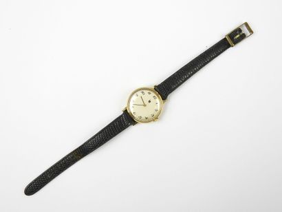 LIP. Montre boitier or jaune 750/1000° et...