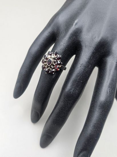 Bague régionale florale en argent 925 millièmes...