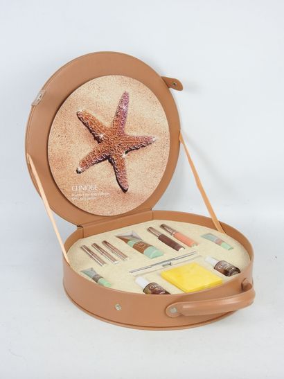 CLINIQUE. Valise de présentation de produits...