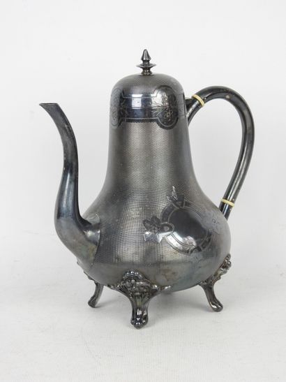 Quadripod silver teapot 925/1000° with guilloché...