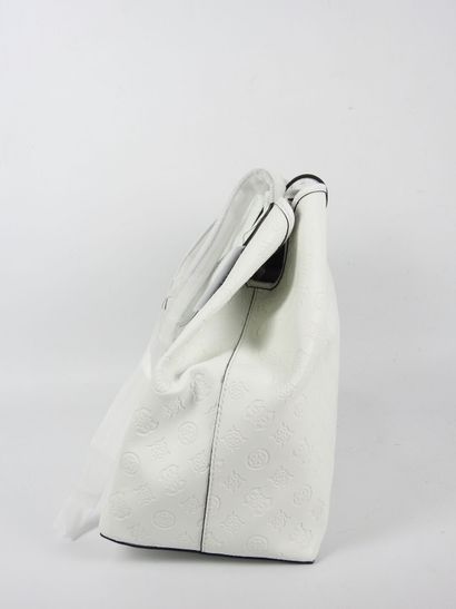 GUESS. Sac à main Convertible Pouch blanc,...
