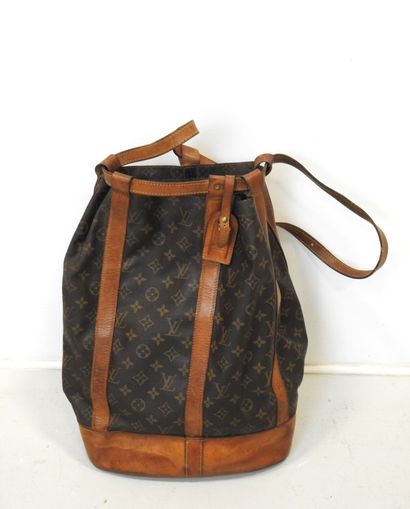 LOUIS VUITTON - Paris. Sac à dos modèle Randonnée...