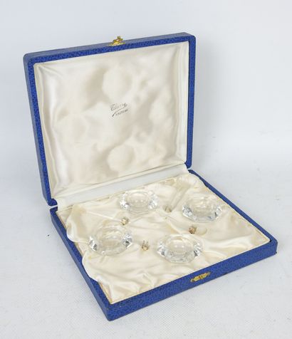 LOT comprising silver-plated serving ladle,...